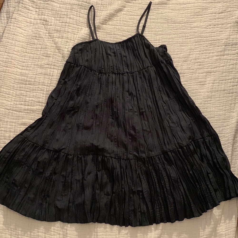 Urban Outfitters black crinkle dress size XS